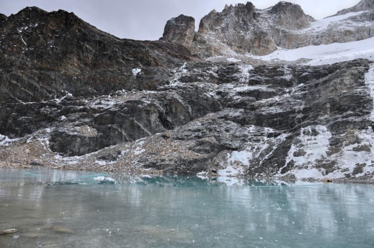 Lake Esmeralda, Charquini, La Paz, Bolivia